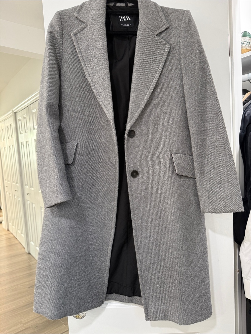Zara Women’s Gray Wool-Blend Single-Breasted Coat